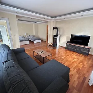 Wohnen In Der Aber Trotzdem Stadtnah. Apartment Hannover